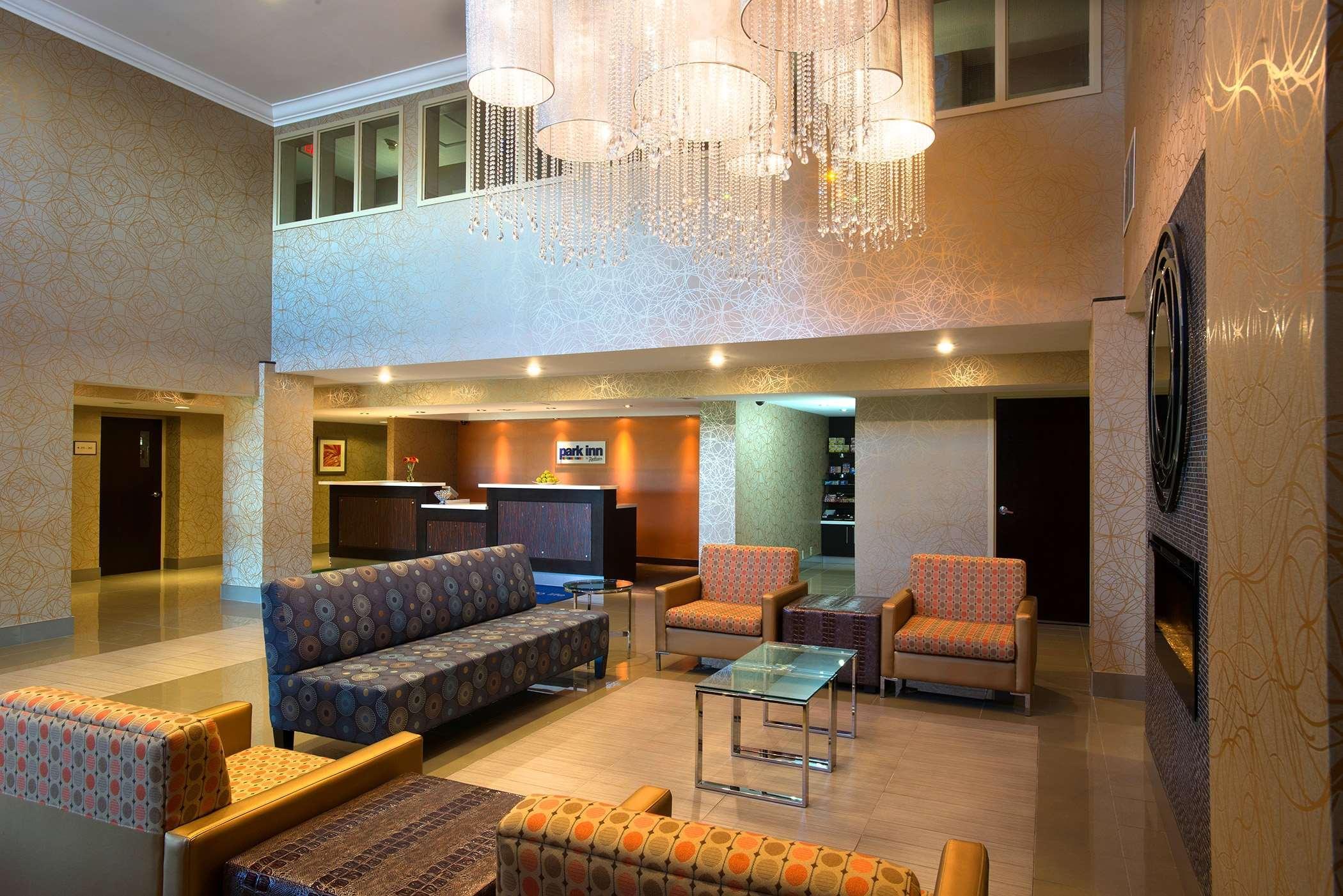 Park By Radisson Toronto-markham Inn 3*